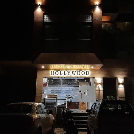 Hotel Hollywood Zirakpur Exterior foto
